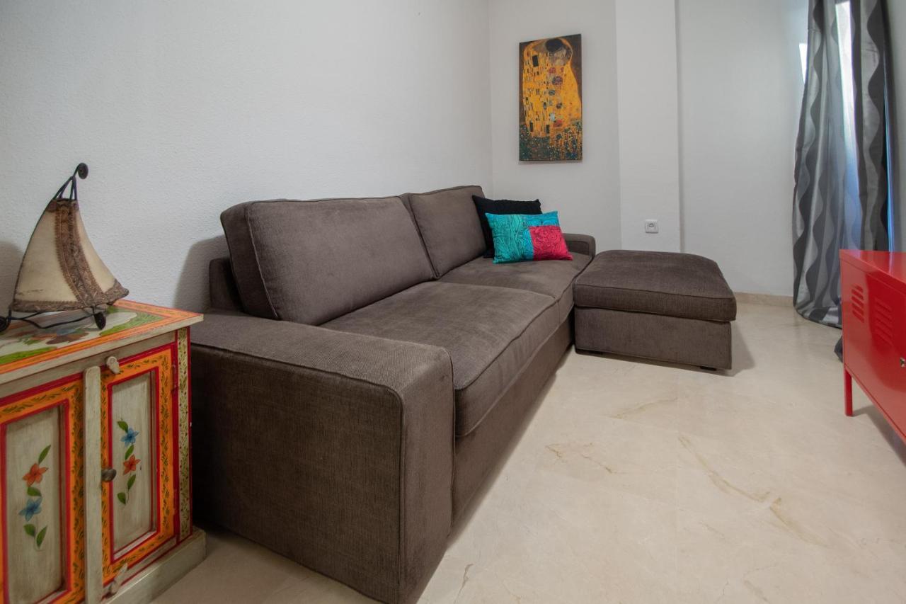 Apartamento Nuestra Andalucia - Cadiz Centro - Parking Exterior foto