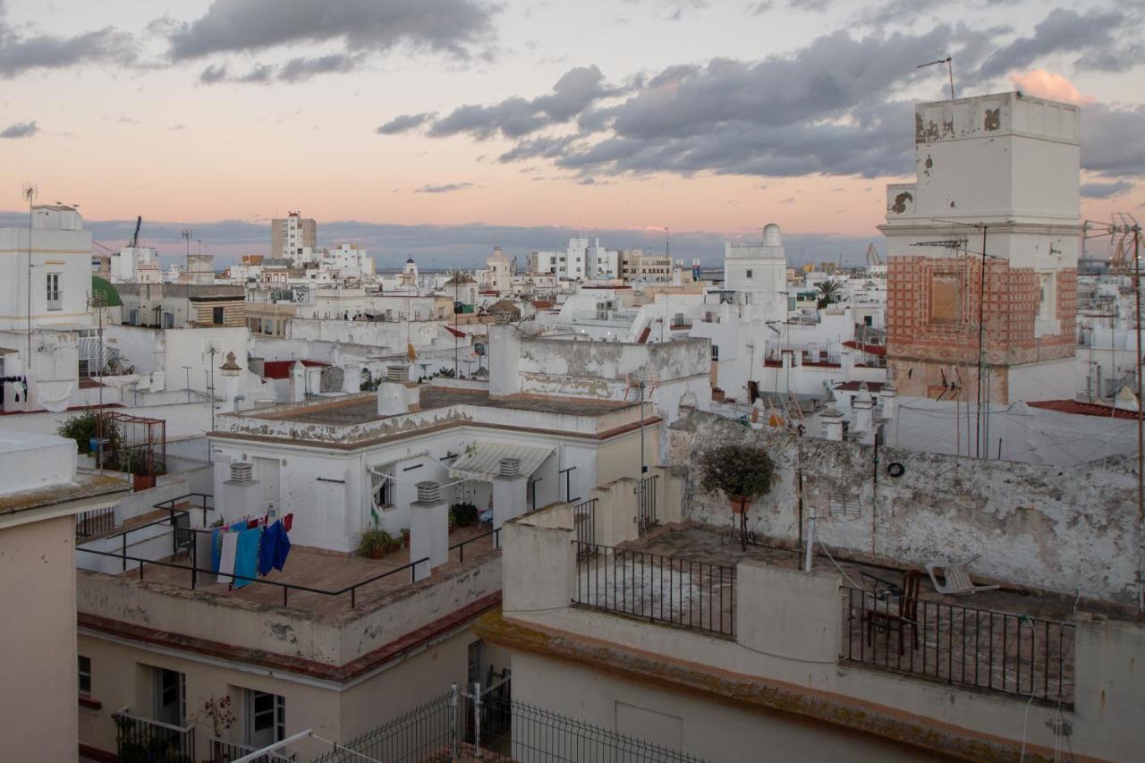 Apartamento Nuestra Andalucia - Cadiz Centro - Parking Exterior foto